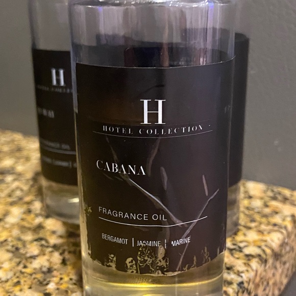 Hotel Collection Diffuser With 3 Used Fragrance Oils - Picture 2 of 8